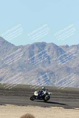 media/Jan-15-2026-Racers Edge (Thu) [[dfebeb70ab]]/3-B Group/Session 2 (Bowl Exit)/